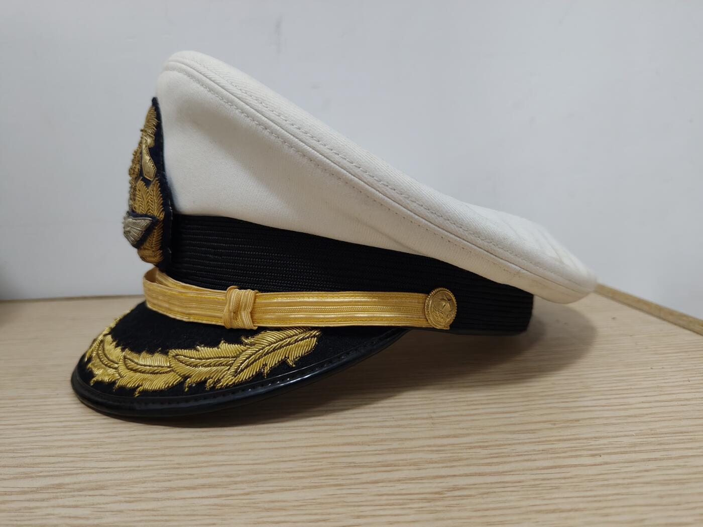 全场0元起拍 第175期 咸鱼国勋章拍卖专场 7月21日（周日）下午6：00开始 泰国王家空军校官礼服刺绣大檐帽57CM
