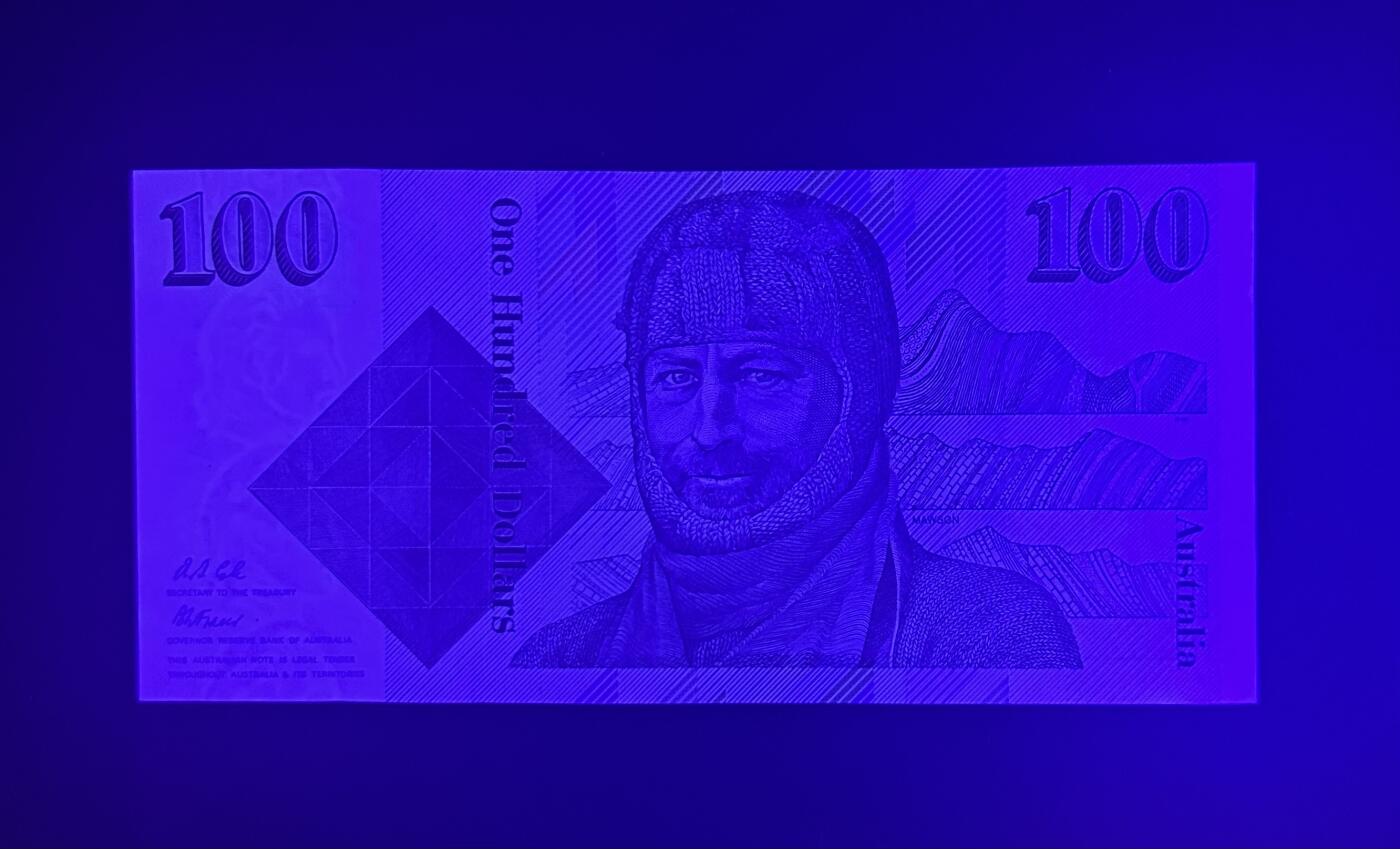 【丑猫0727】今晚六点半，自动快拍 绒线帽unc(比上期边缘微黄)