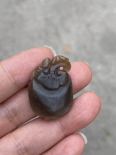 老玉多子多福挂件，尺寸2.6*1.7厘米，品相如图，150包快递 - 老玉多子多福挂件，尺寸2.6*1.7厘米，品相如图，150包快递