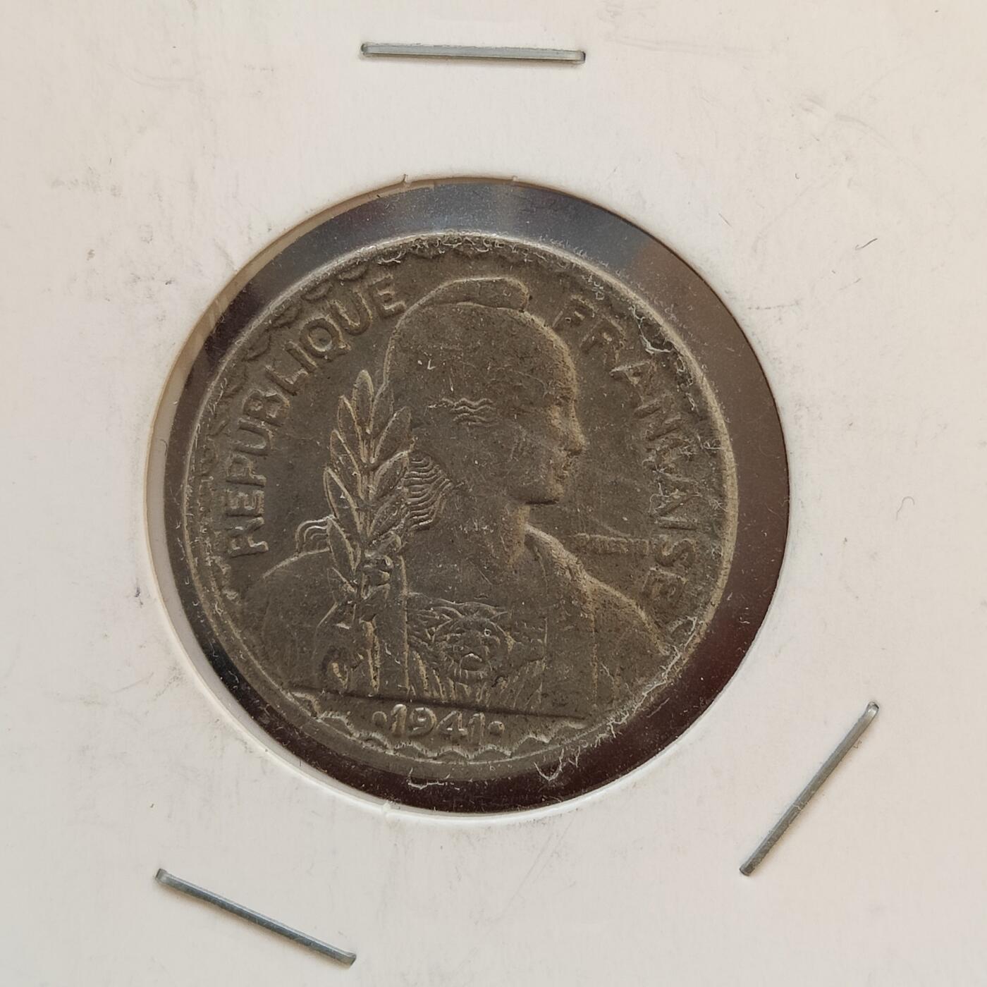英雄古币捡漏专场第一期无押金可累计捡漏，全场50包邮，偏远地区除外。 1941年法属印度支那。