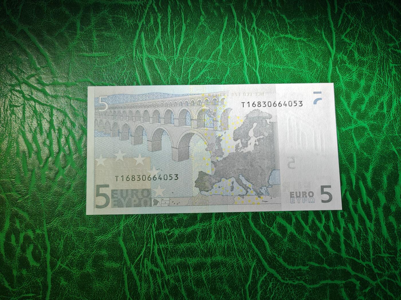 欧盟纸币 Euro（稀有冠）2002版 二签 5欧 T冠 爱尔兰版 （K003 B版）全新UNC