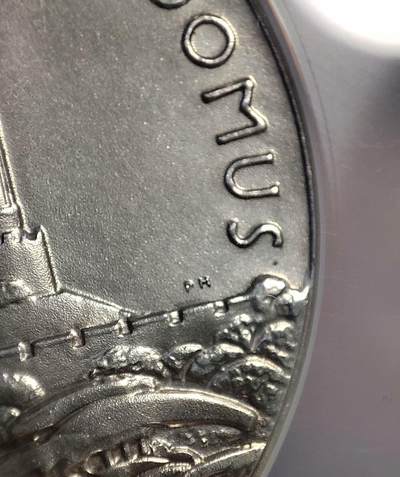 欧洲艺术麦朵尔 周五结拍 NGC1935乔治五世加冕大银章 UNC,86克左右