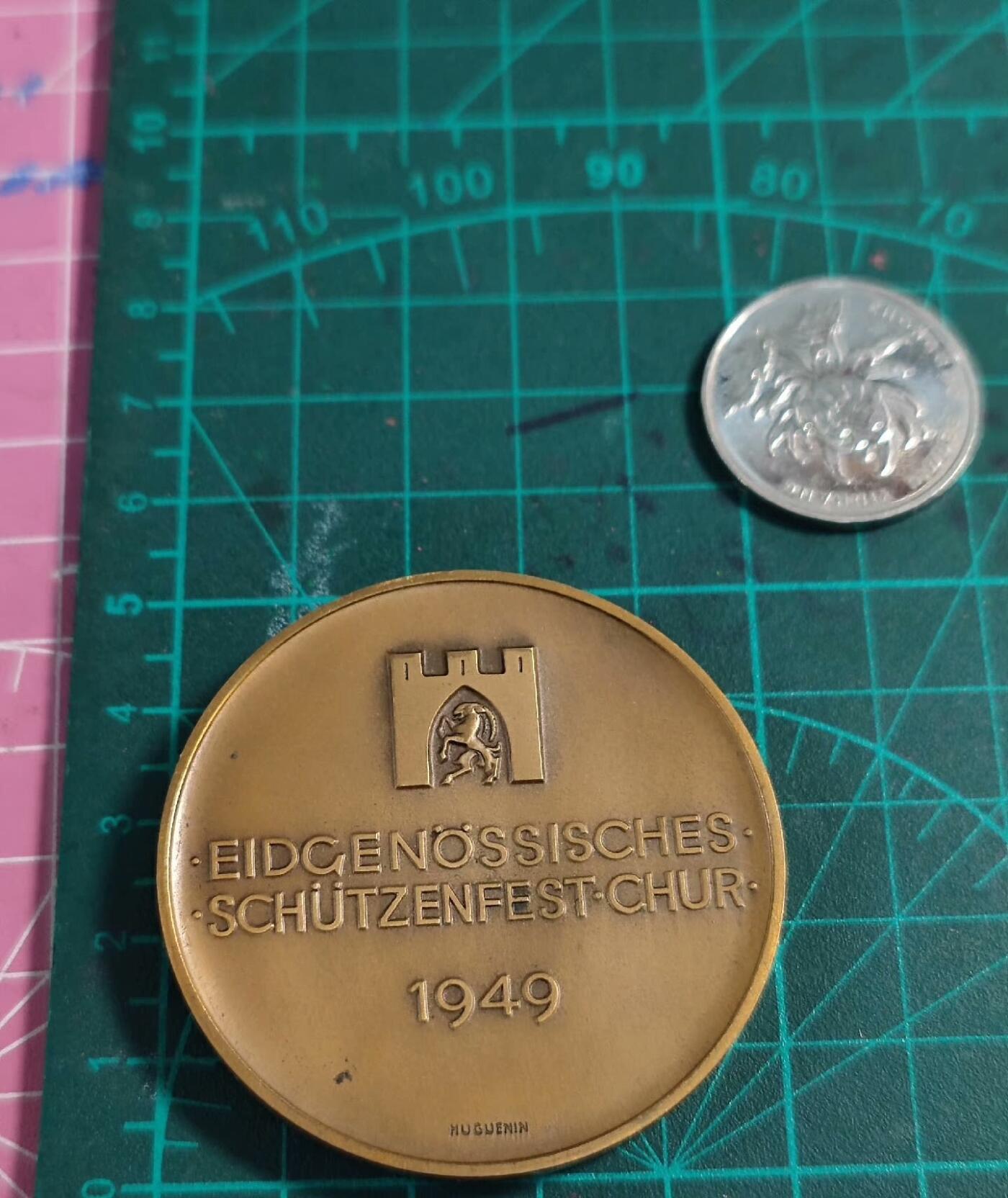 欧洲艺术麦朵尔 周五结拍 瑞士1949射击节铜章品相佳