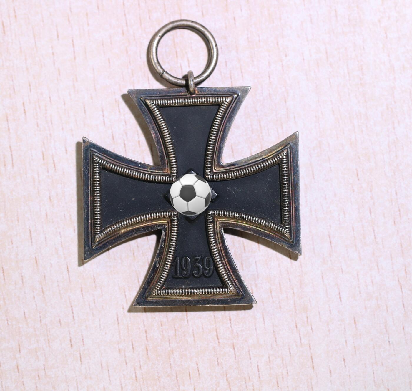 大猫徽章拍卖第251期 珍爱和平 EK2 2⃣️ 品相完美