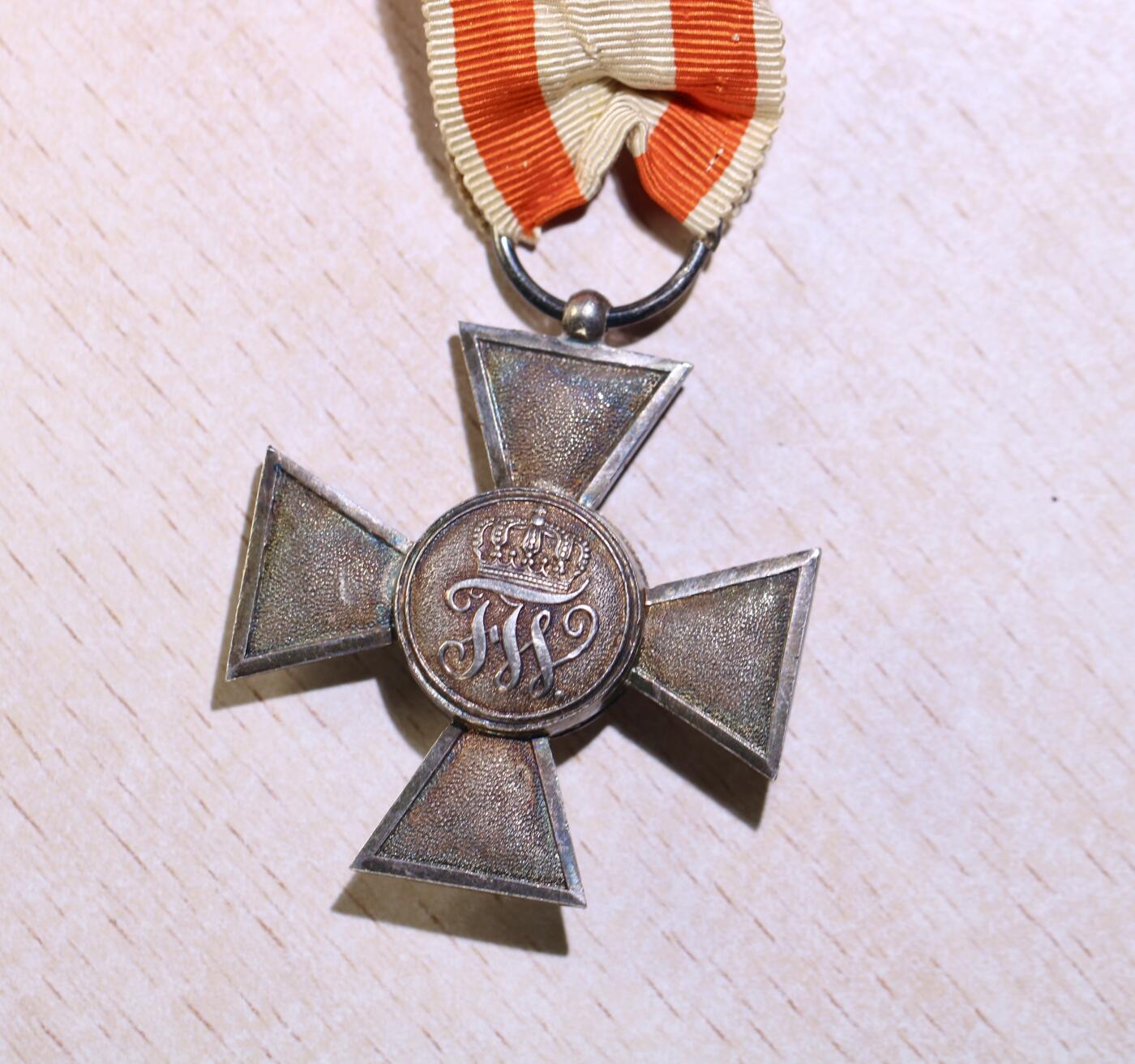 大猫徽章拍卖第251期 普鲁士第四版四级红鹰勋章 底部打N标