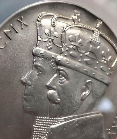 欧洲艺术麦朵尔 周五结拍 NGC1935乔治五世加冕大银章 UNC,86克左右