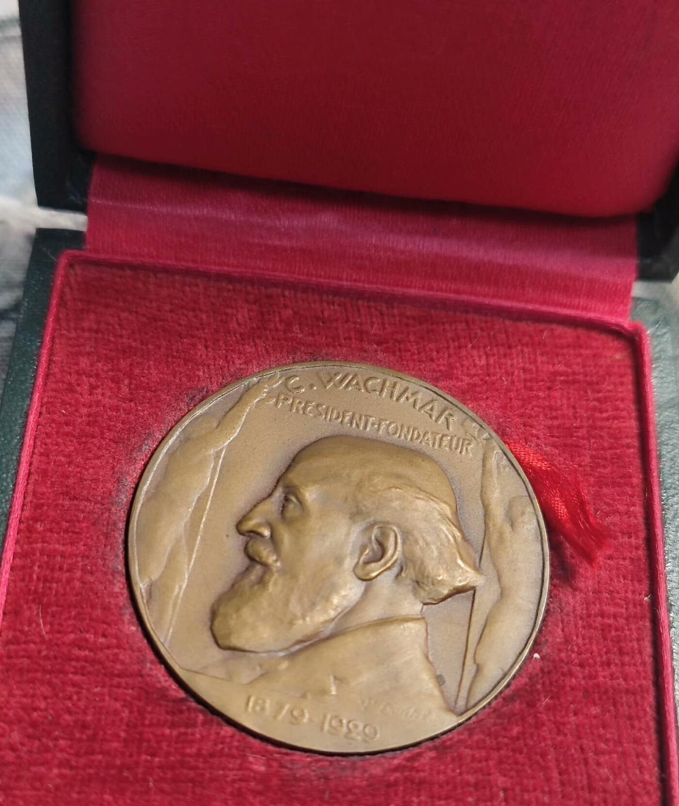 欧洲艺术麦朵尔 周五结拍 原盒国际体操铜章1929