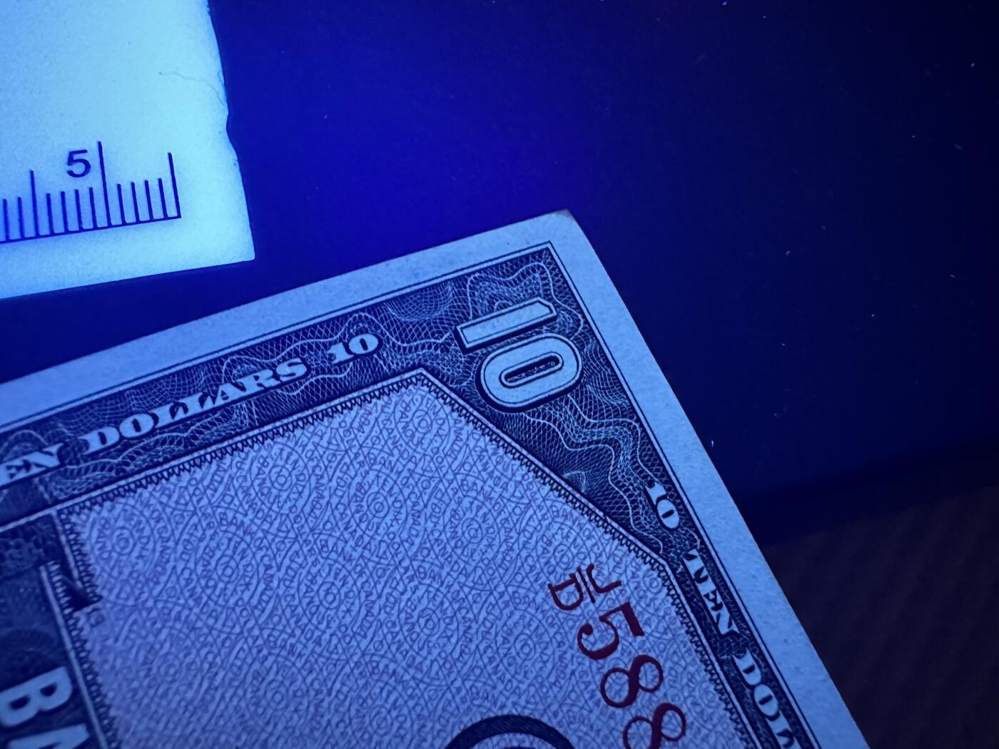 《外钞收藏家》第三百九十四期 1954年加拿大10加元 边角瑕疵 UNC- 魔鬼脸