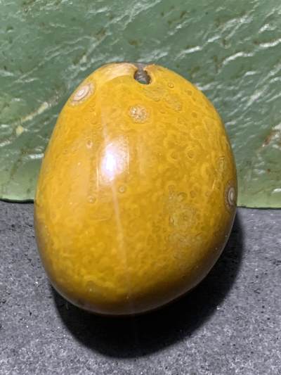 精美高玉化冰飘天眼纹黄战国红玛瑙随形吊坠一个， 精美高玉化冰飘天眼纹黄战国红玛瑙随形吊坠一个，