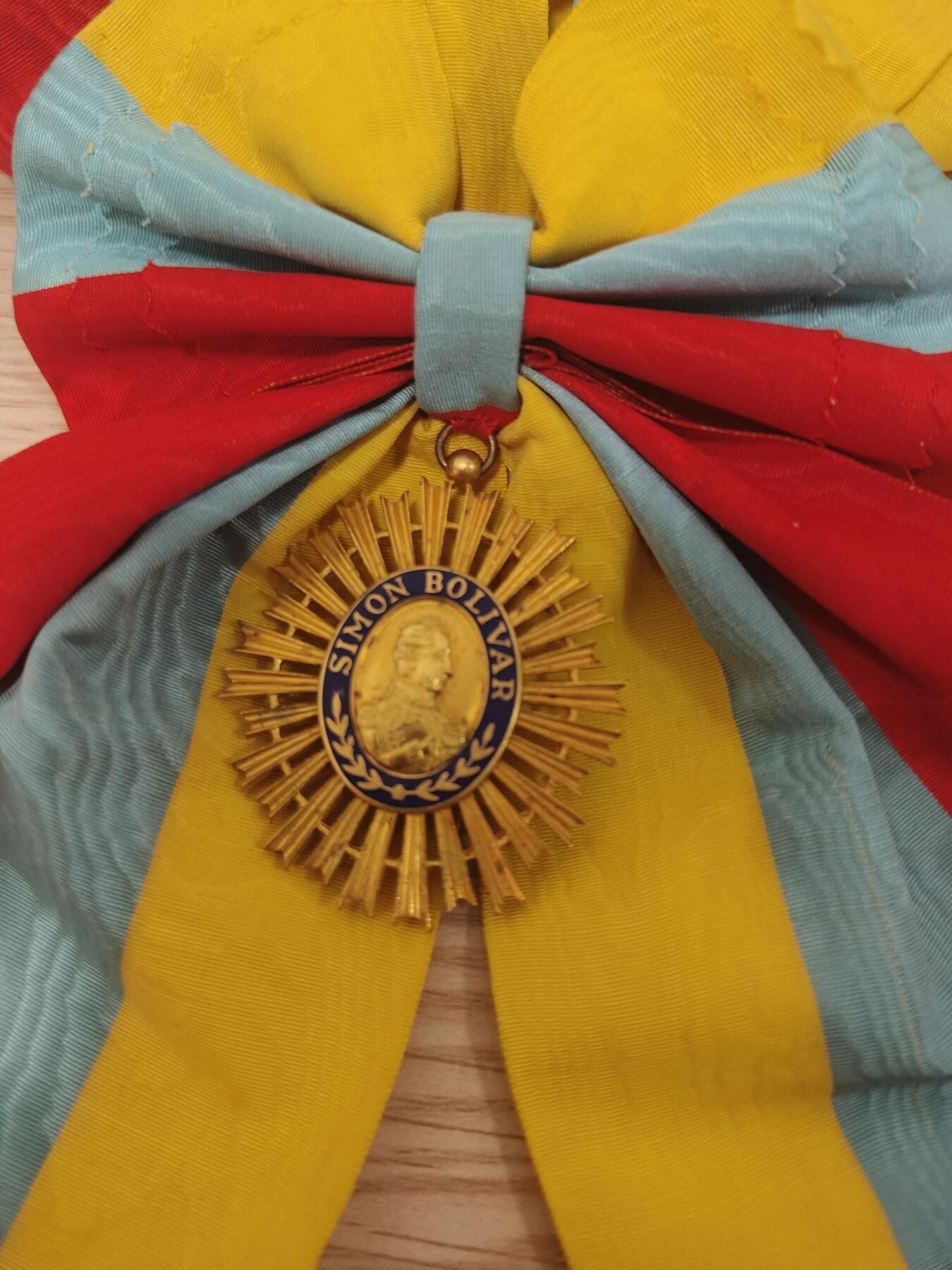 全场0元起拍 第176期 咸鱼国勋章拍卖专场 7月24日（周三）下午6：00开始 委内瑞拉玻利瓦尔大十字级解放者大授章 早期美国代工