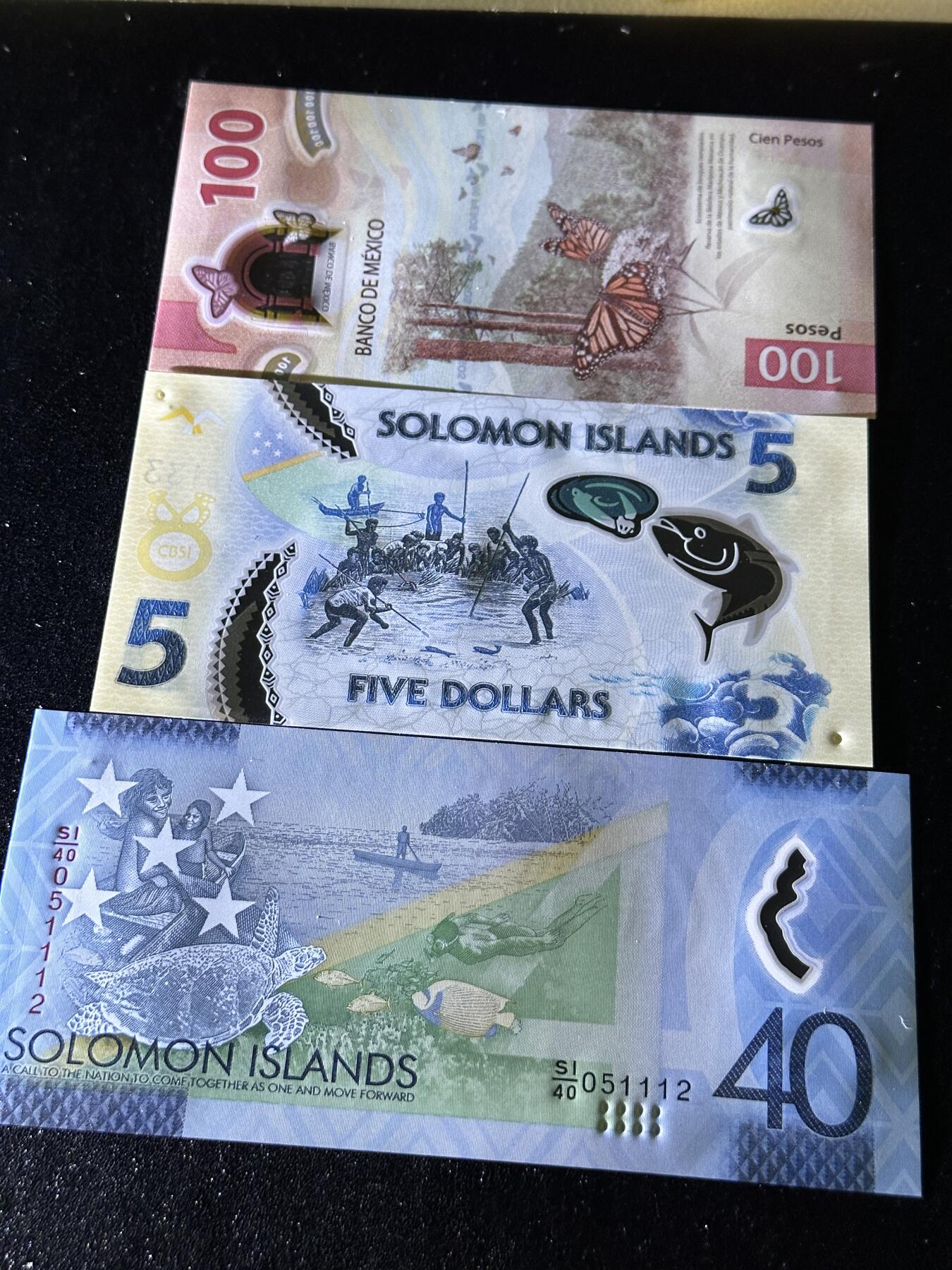 《外钞收藏家》第三百九十四期 墨西哥、所罗门群岛 三张塑料钞一起 全新UNC