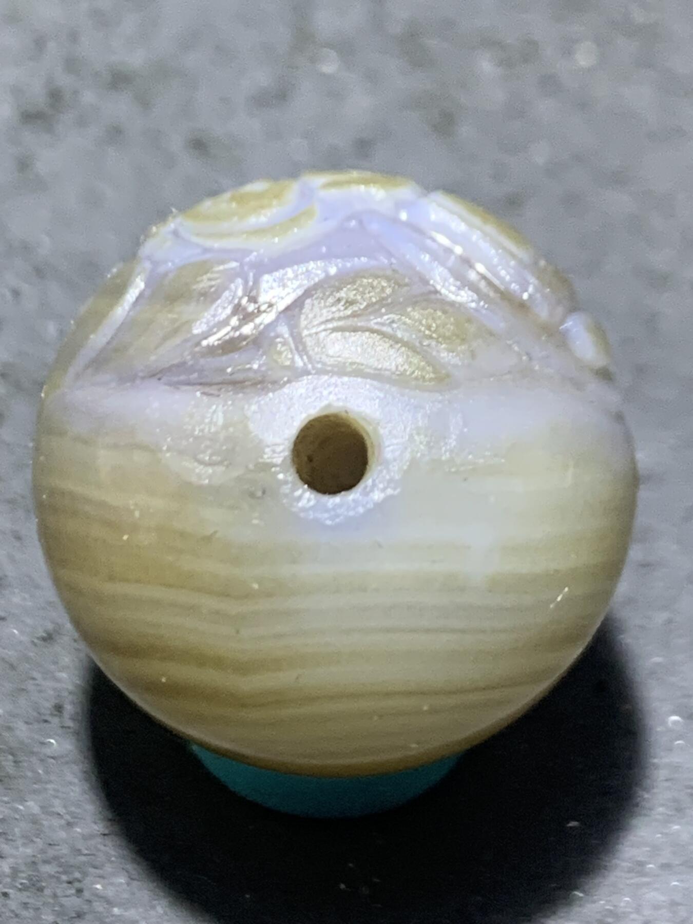 精美高玉化亚光海洋玉髓手工俏色巧雕花开见佛宝宝佛随形2.0圆珠一个
