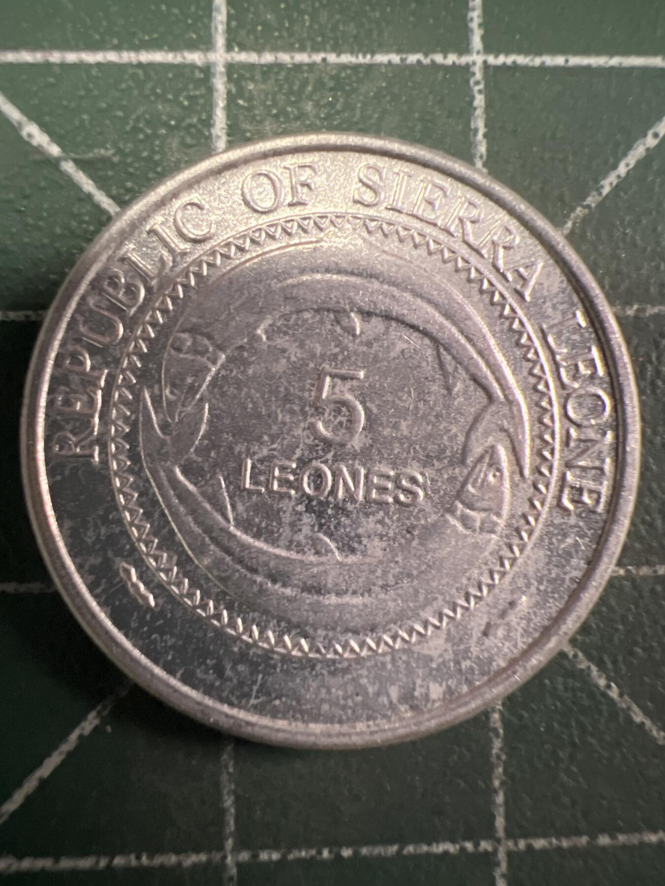 第658期 硬币场 （无押金，捡漏，全场50包邮，偏远地区除外，接收代拍业务，本店十天发一次货） 塞拉利昂5利昂