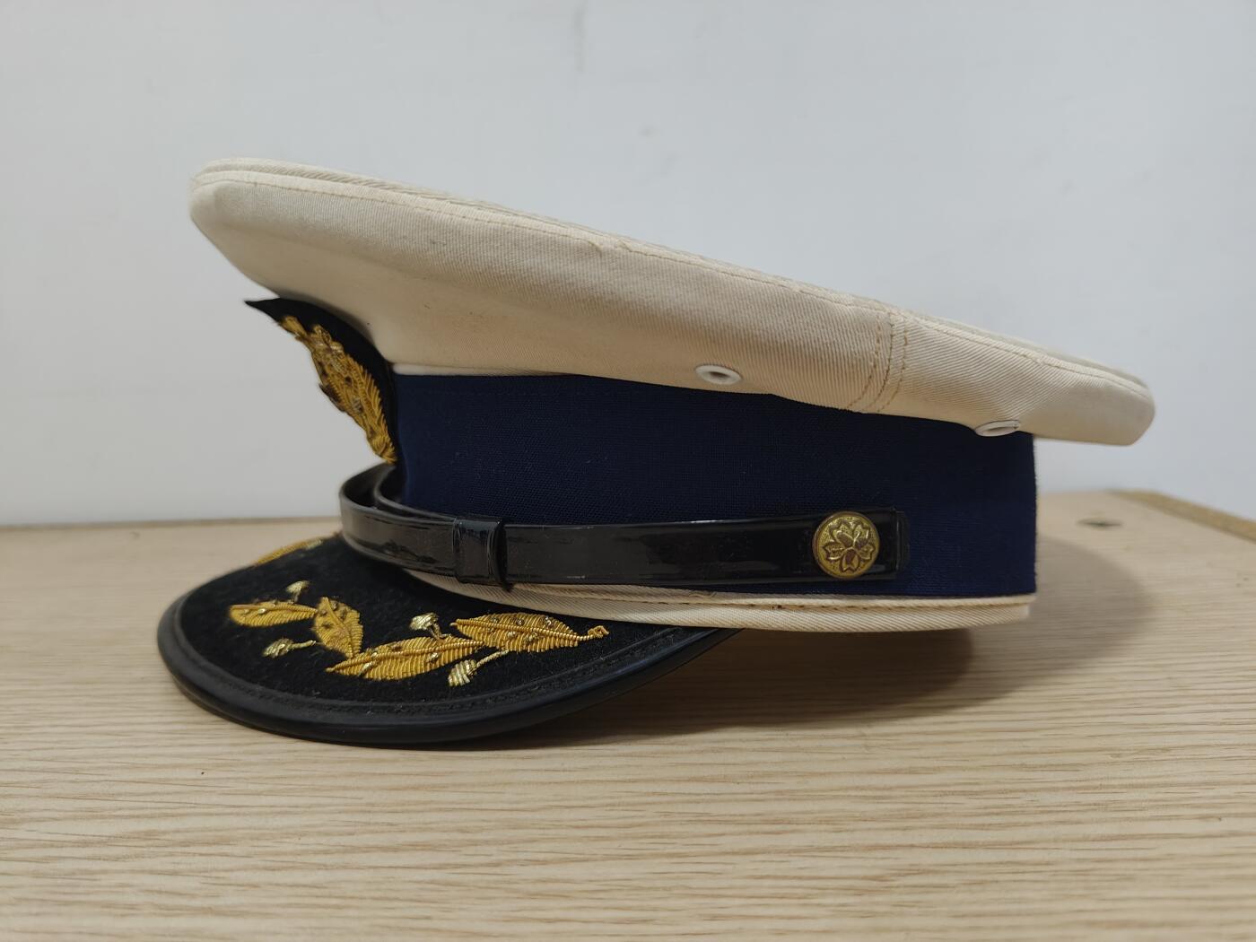 全场0元起拍 第176期 咸鱼国勋章拍卖专场 7月24日（周三）下午6：00开始 稀少，日本消防团音乐队刺绣大檐帽 56CM