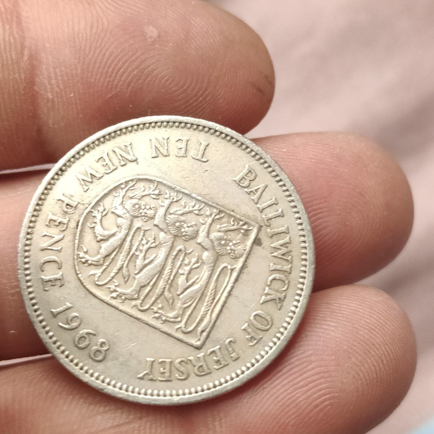 英雄古币捡漏专场第一期无押金可累计捡漏，全场50包邮，偏远地区除外。 泽西岛