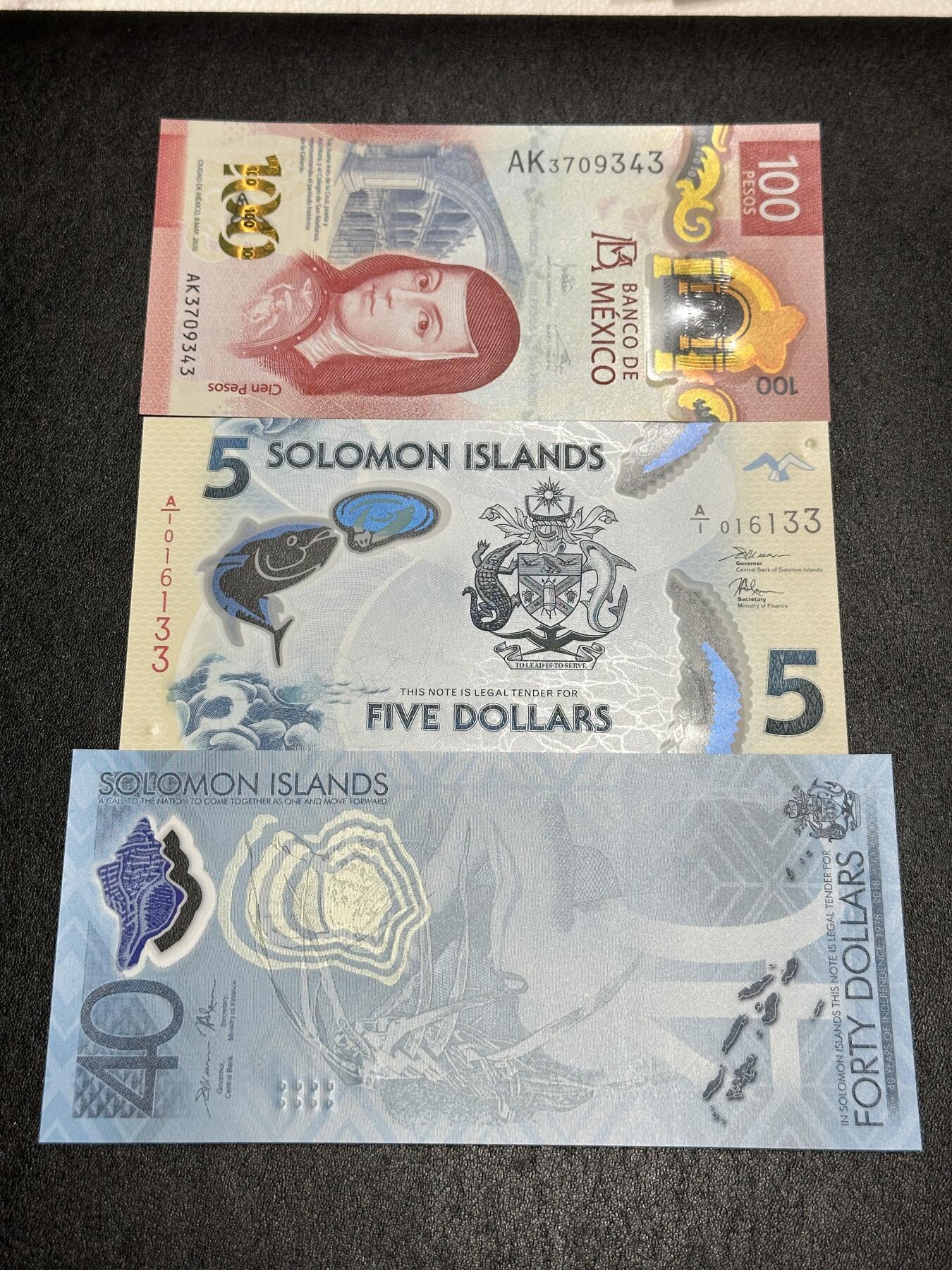 《外钞收藏家》第三百九十四期 墨西哥、所罗门群岛 三张塑料钞一起 全新UNC