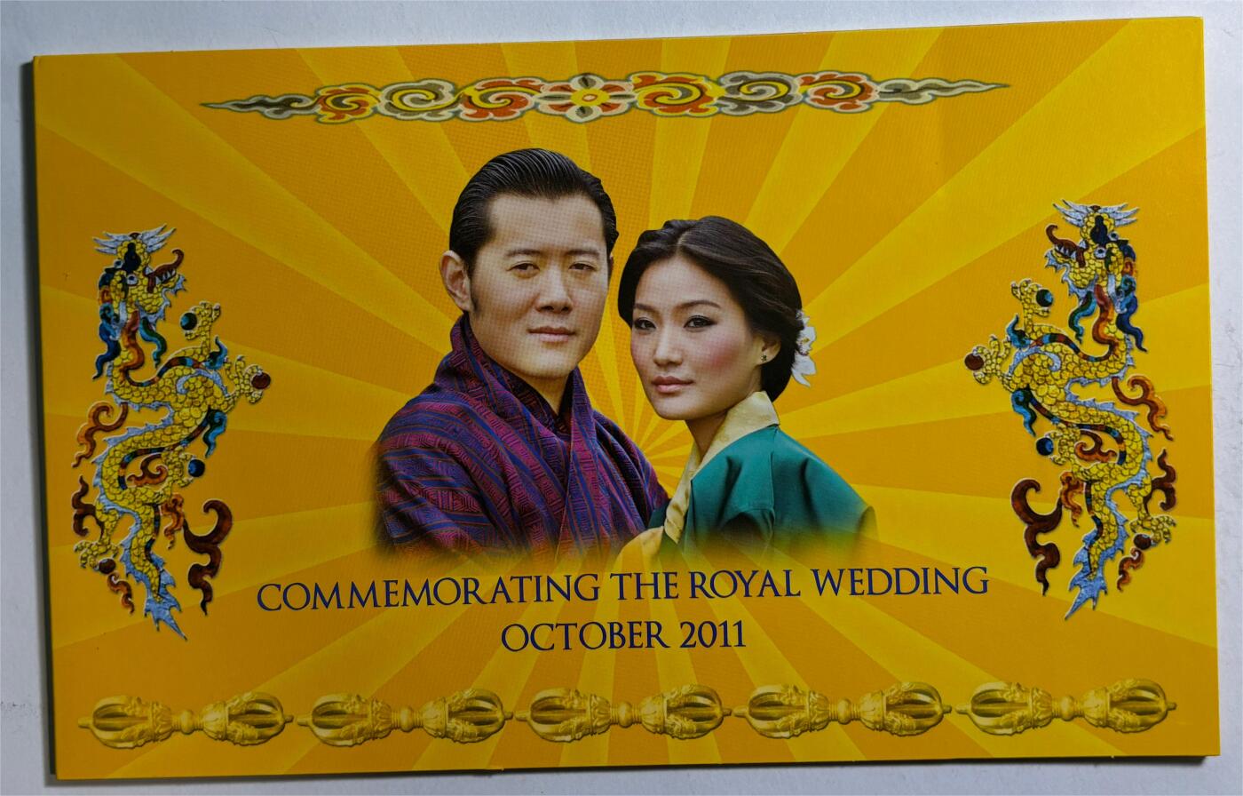 紫瑗钱币——第403期——纸币场 不丹 2011年 皇家婚礼 结婚纪念钞 100努尔特鲁姆 UNC 原装册