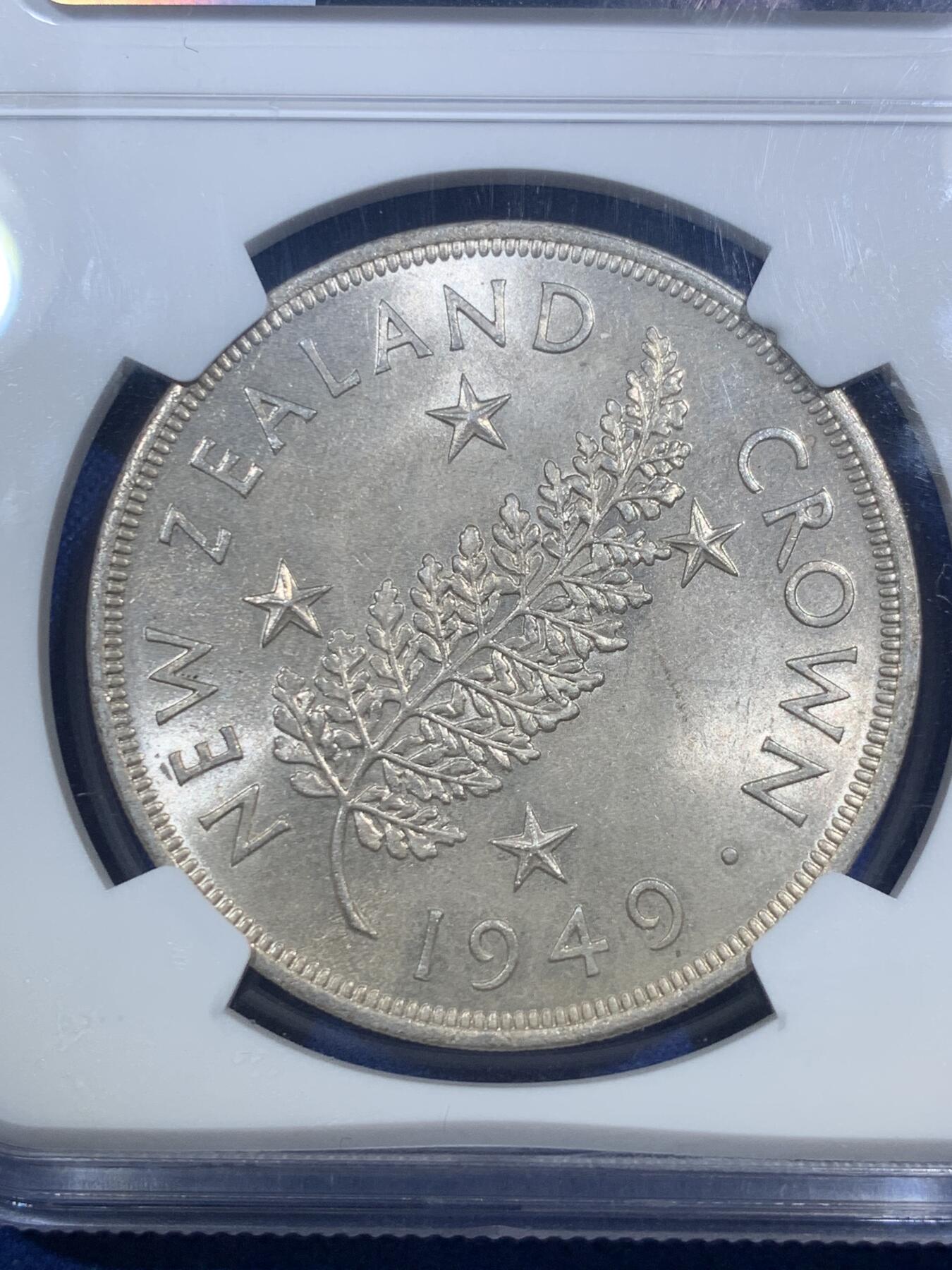 《竞宝斋》第289场- 周日，周一，周二 3场连拍 （全场包邮） NGC MS64 新西兰1949年乔治六世克朗银币 背面为新西兰国花银蕨 漂亮原光 状态很好