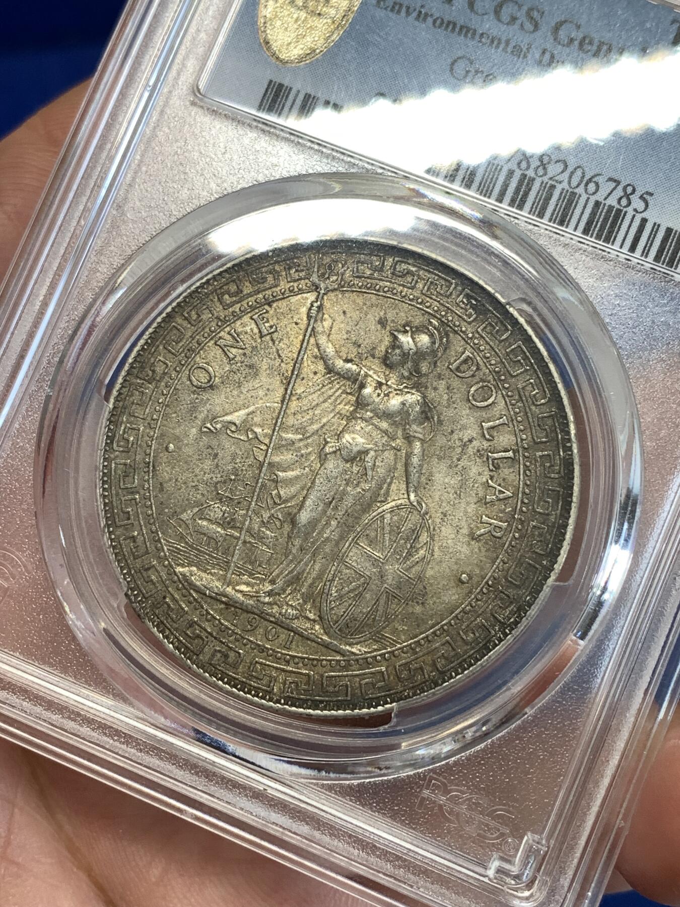 《竞宝斋》第289场- 周日，周一，周二 3场连拍 （全场包邮） PCGS UNCD 英国 1901-B 站洋 1元 底板非常好 带黄油光