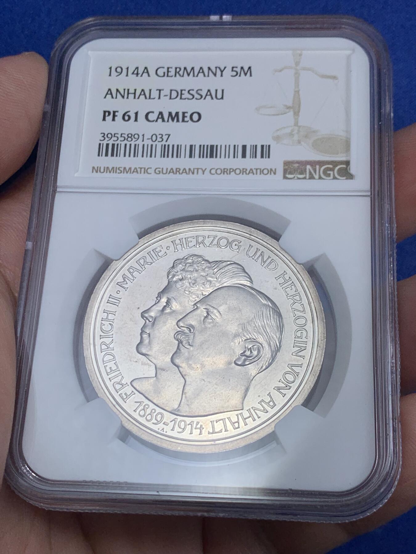 《竞宝斋》第289场- 周日，周一，周二 3场连拍 （全场包邮） PCGS PF61 CAMEO 德国1914年 安哈特德绍，结婚纪念5马克精制大银币 好状态 感觉低评了