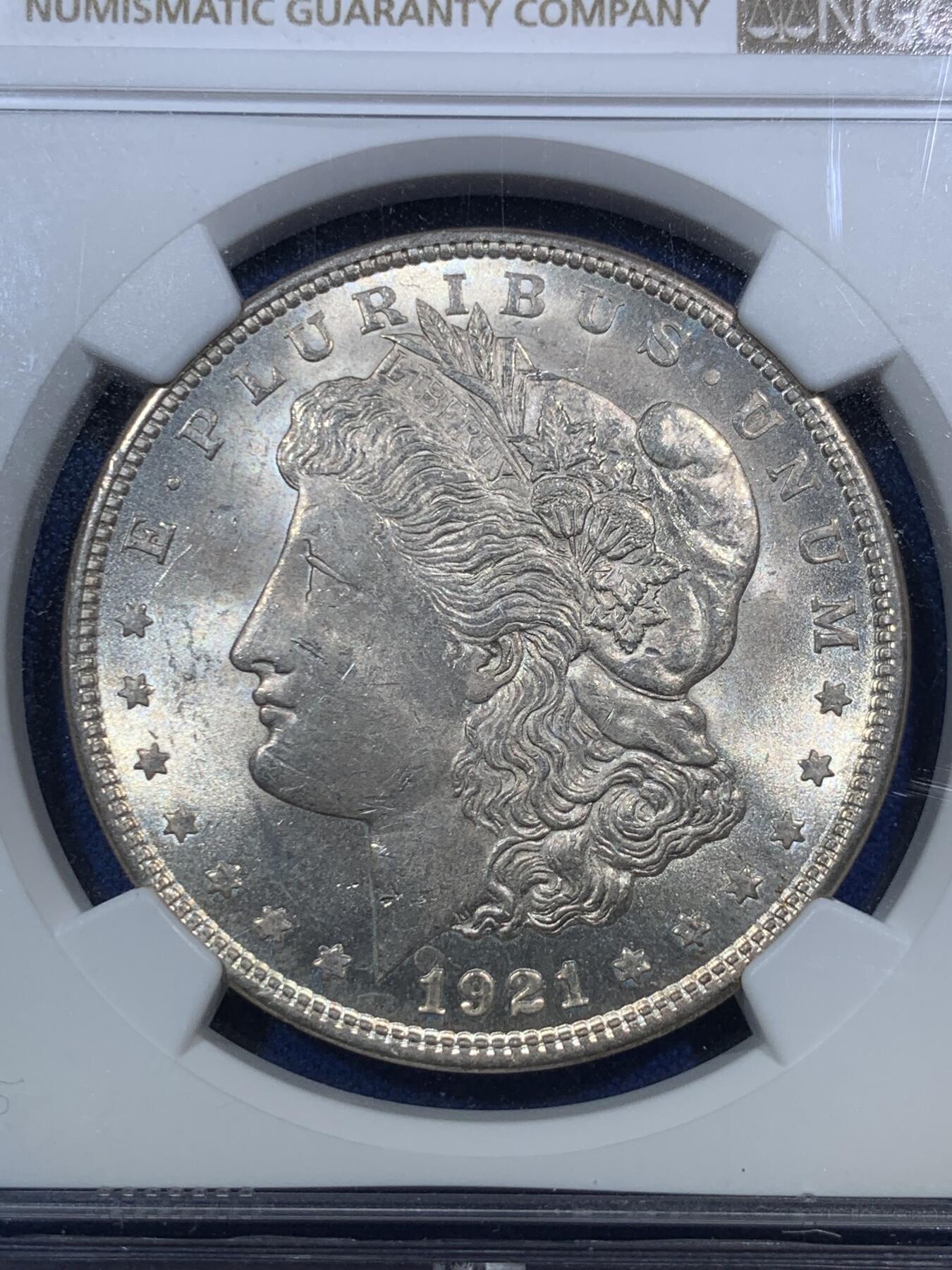 《竞宝斋》第289场- 周日，周一，周二 3场连拍 （全场包邮） NGC MS62 美国1921年摩根银元 盒子边有小磕