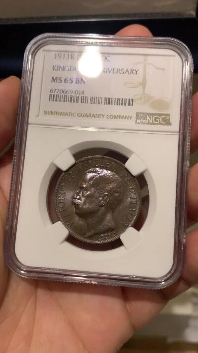 《竞宝斋》第289场- 周日，周一，周二 3场连拍 （全场包邮） NGC MS65BN 亚军分 意大利 1911 建国50周年铜币 高的仅3枚 少见高分托奶 艺术性极佳。