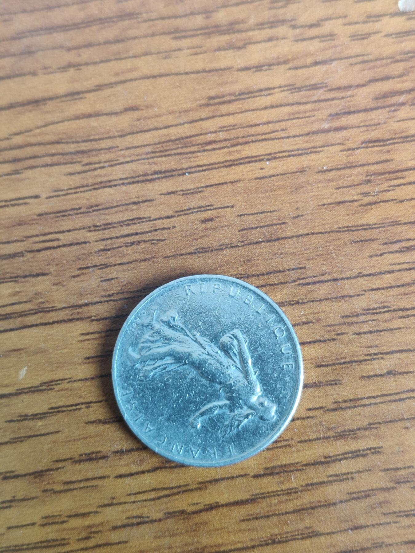 英雄古币捡漏专场第一期无押金可累计捡漏，全场50包邮，偏远地区除外。 外国古币