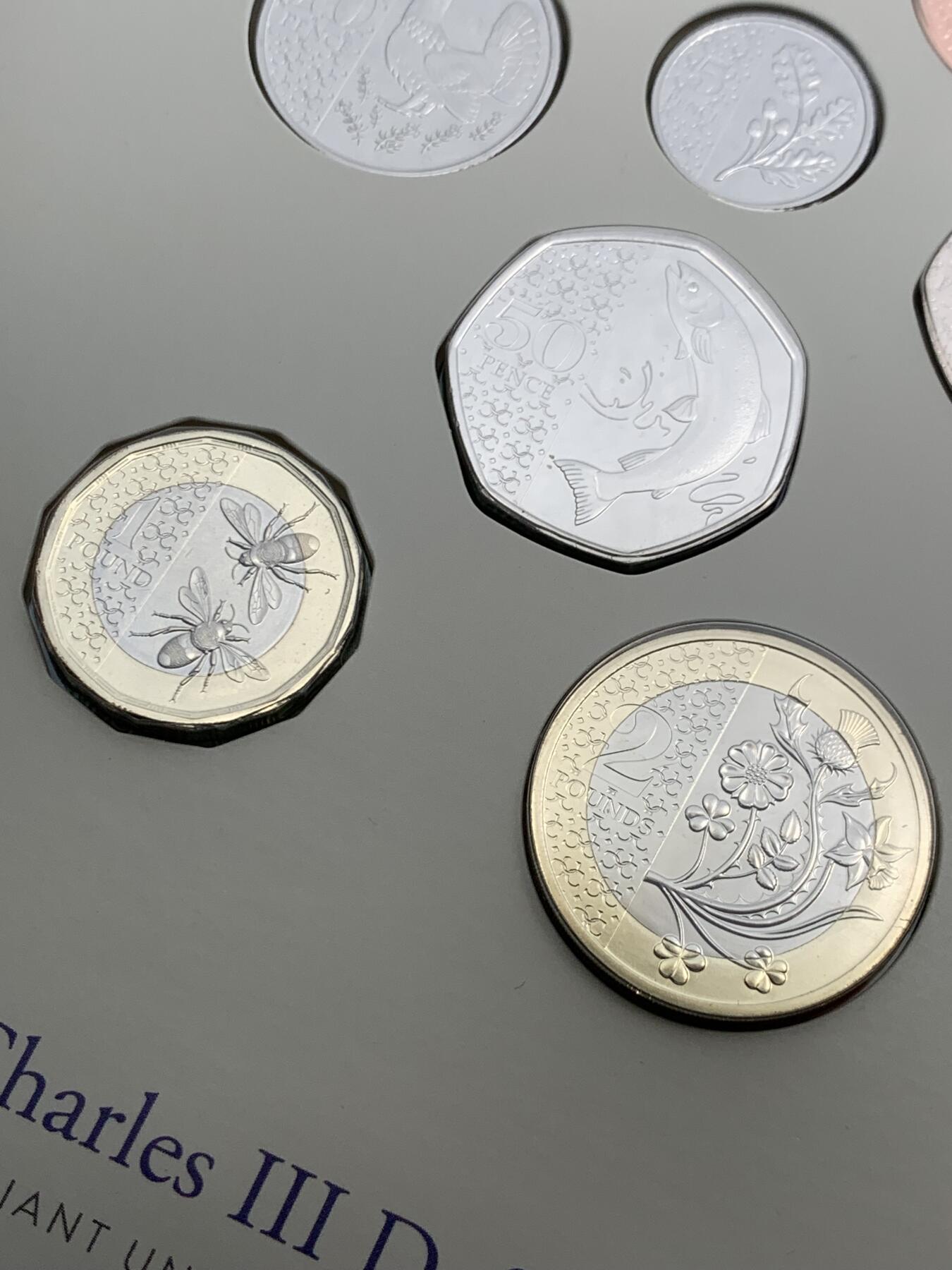 《竞宝斋》第289场- 周日，周一，周二 3场连拍 （全场包邮） 英国2023年官方套币  查尔斯三世首套硬币  人像边带皇冠暗记  动物主题  未来热门品种