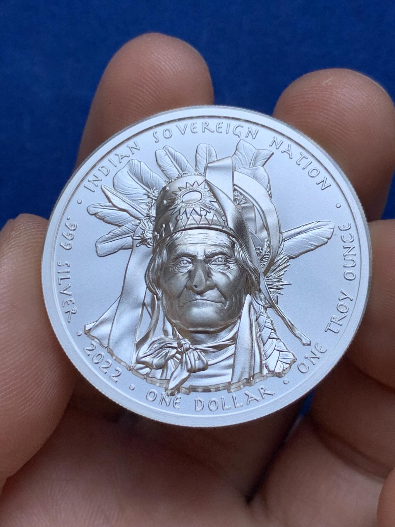 《竞宝斋》第289场- 周日，周一，周二 3场连拍 （全场包邮） 美国2022年发行的印第安酋长系列2“杰罗尼莫”1美元纪念银币 1盎司 超高浮雕工艺 限量2500枚 无塑料盒