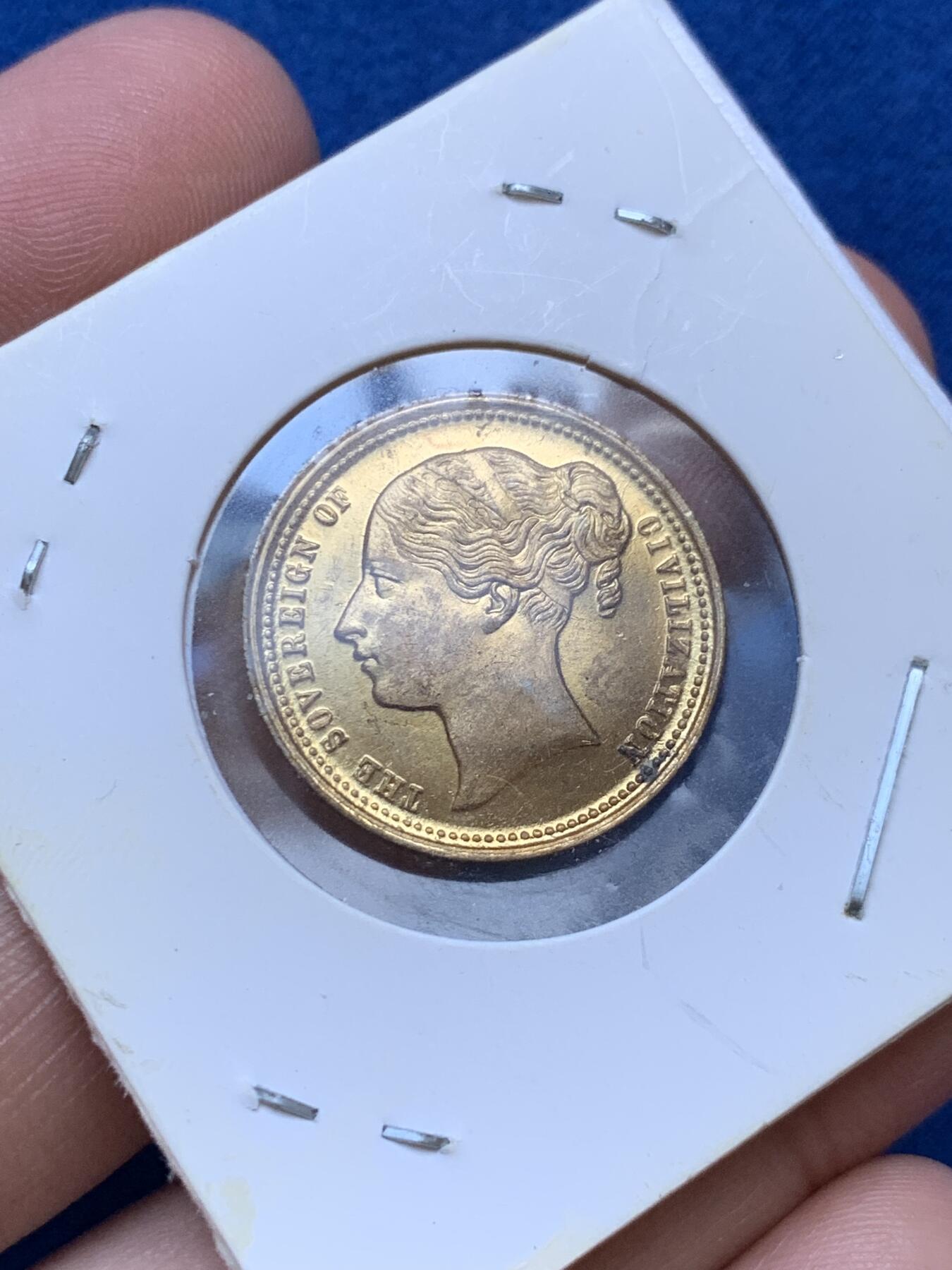 《竞宝斋》第289场- 周日，周一，周二 3场连拍 （全场包邮） 两枚一组 英国小维DuBo代币 少见UNC品相镀金完好