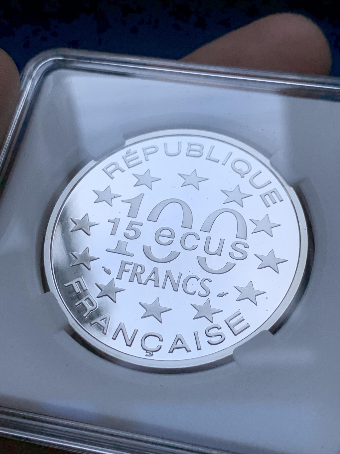 《竞宝斋》第289场- 周日，周一，周二 3场连拍 （全场包邮） 7枚一组 法国欧洲知名景点100法郎精制币 1993年巴黎凯旋门+1994年伦敦大本钟+1994年芬兰赫尔辛基圣尼古拉大教堂+1994年威尼斯圣马可宫+1995年安达卢西亚阿尔罕布拉宫+1996年雅典帕特农神庙+1997年丹麦哥本哈根美人鱼 22.2g 900银 37mm