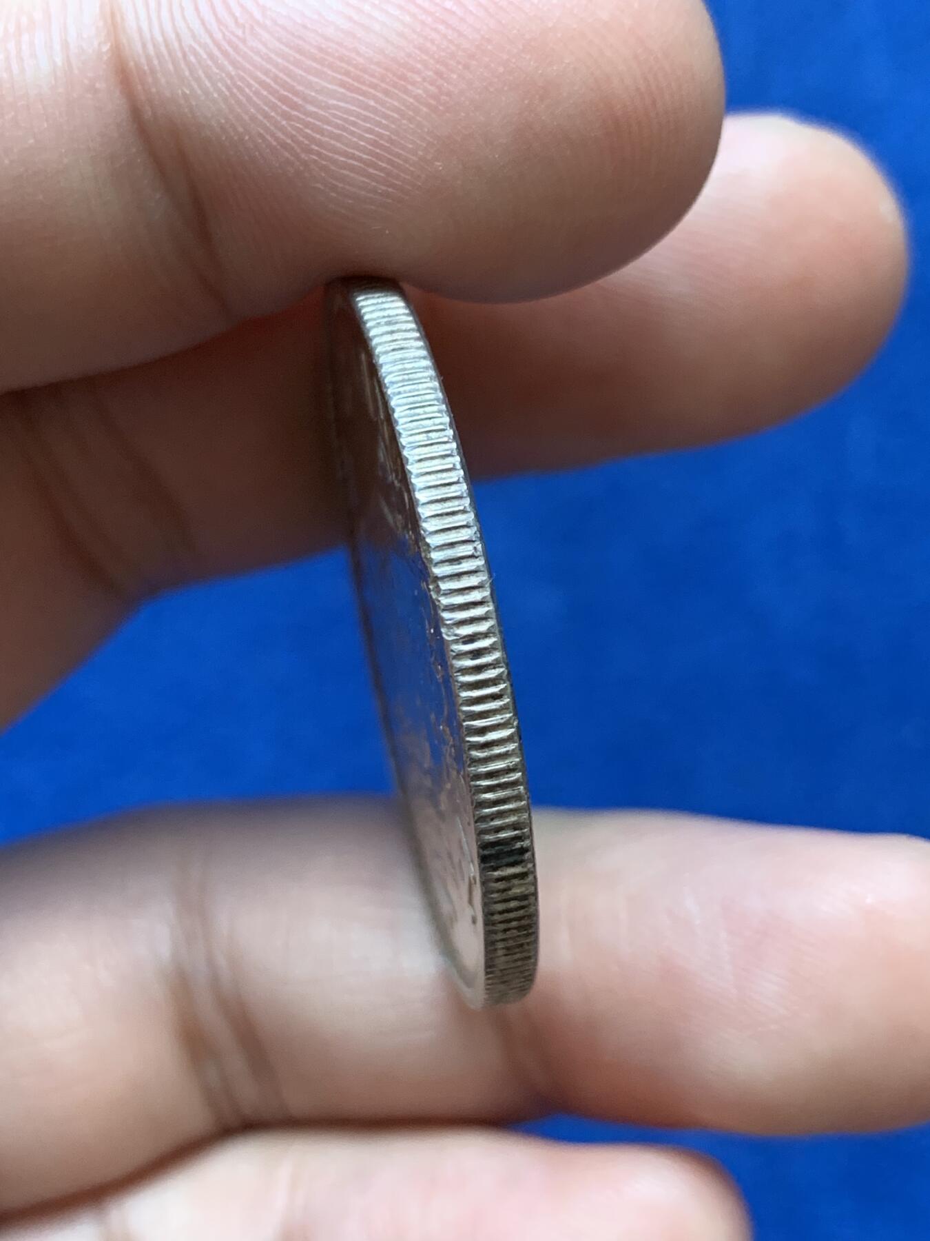 《竞宝斋》第289场- 周日，周一，周二 3场连拍 （全场包邮） 日本1964年奥运纪念币 大奥1000日元银币 细节见图