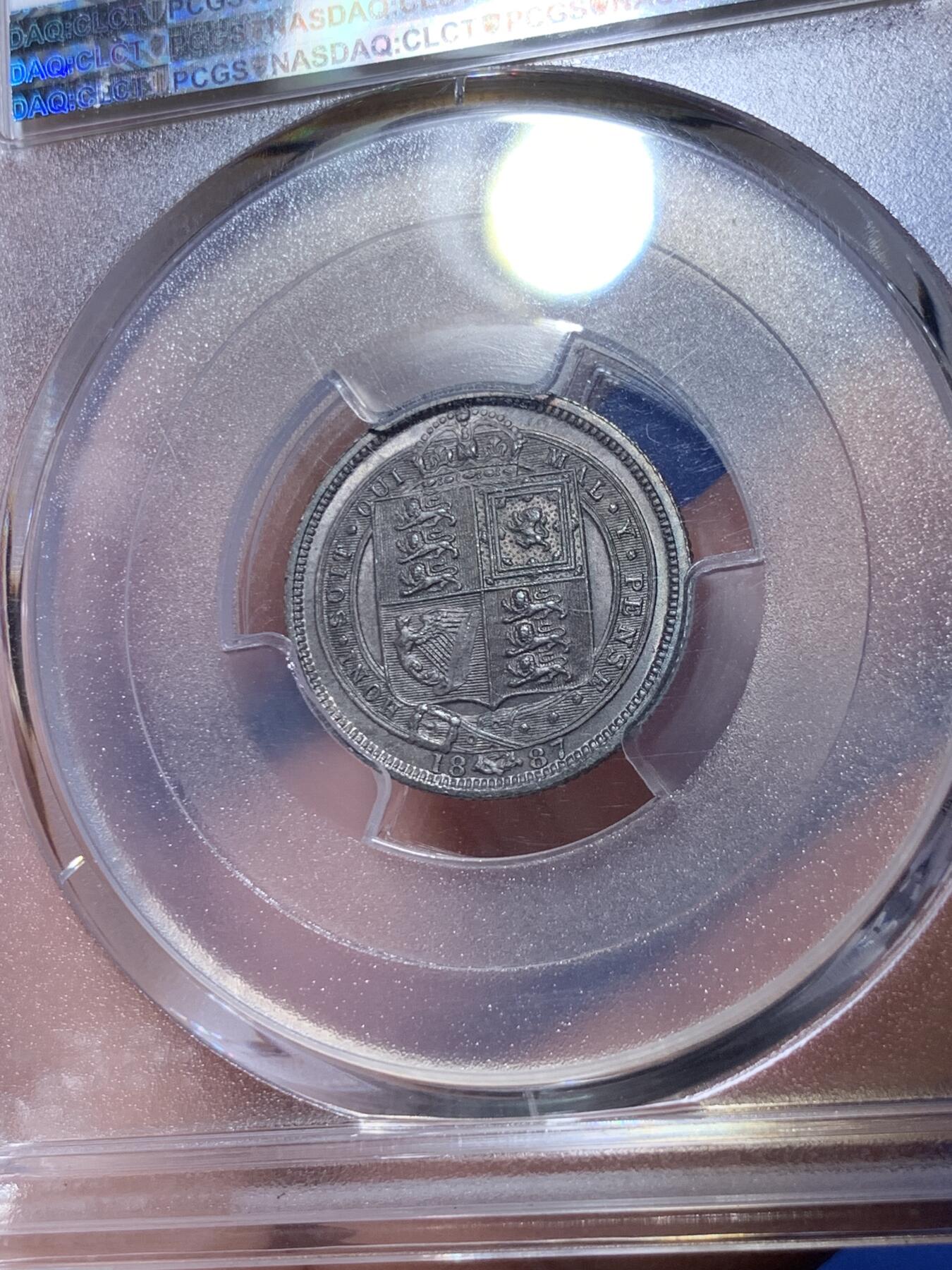 《竞宝斋》第289场- 周日，周一，周二 3场连拍 （全场包邮） PCGS MS64 英国1887年维多利亚6便士银币 黑浆盾徽