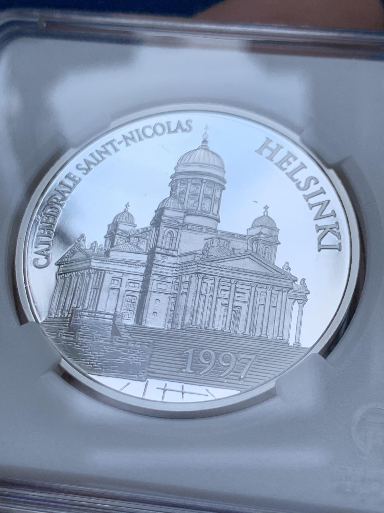 《竞宝斋》第289场- 周日，周一，周二 3场连拍 （全场包邮） 7枚一组 法国欧洲知名景点100法郎精制币 1993年巴黎凯旋门+1994年伦敦大本钟+1994年芬兰赫尔辛基圣尼古拉大教堂+1994年威尼斯圣马可宫+1995年安达卢西亚阿尔罕布拉宫+1996年雅典帕特农神庙+1997年丹麦哥本哈根美人鱼 22.2g 900银 37mm