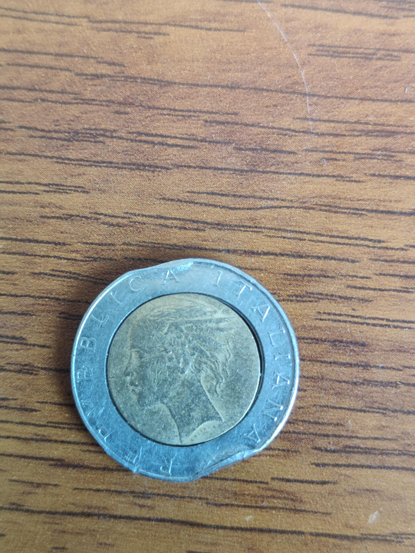英雄古币捡漏专场第一期无押金可累计捡漏，全场50包邮，偏远地区除外。 外国古币