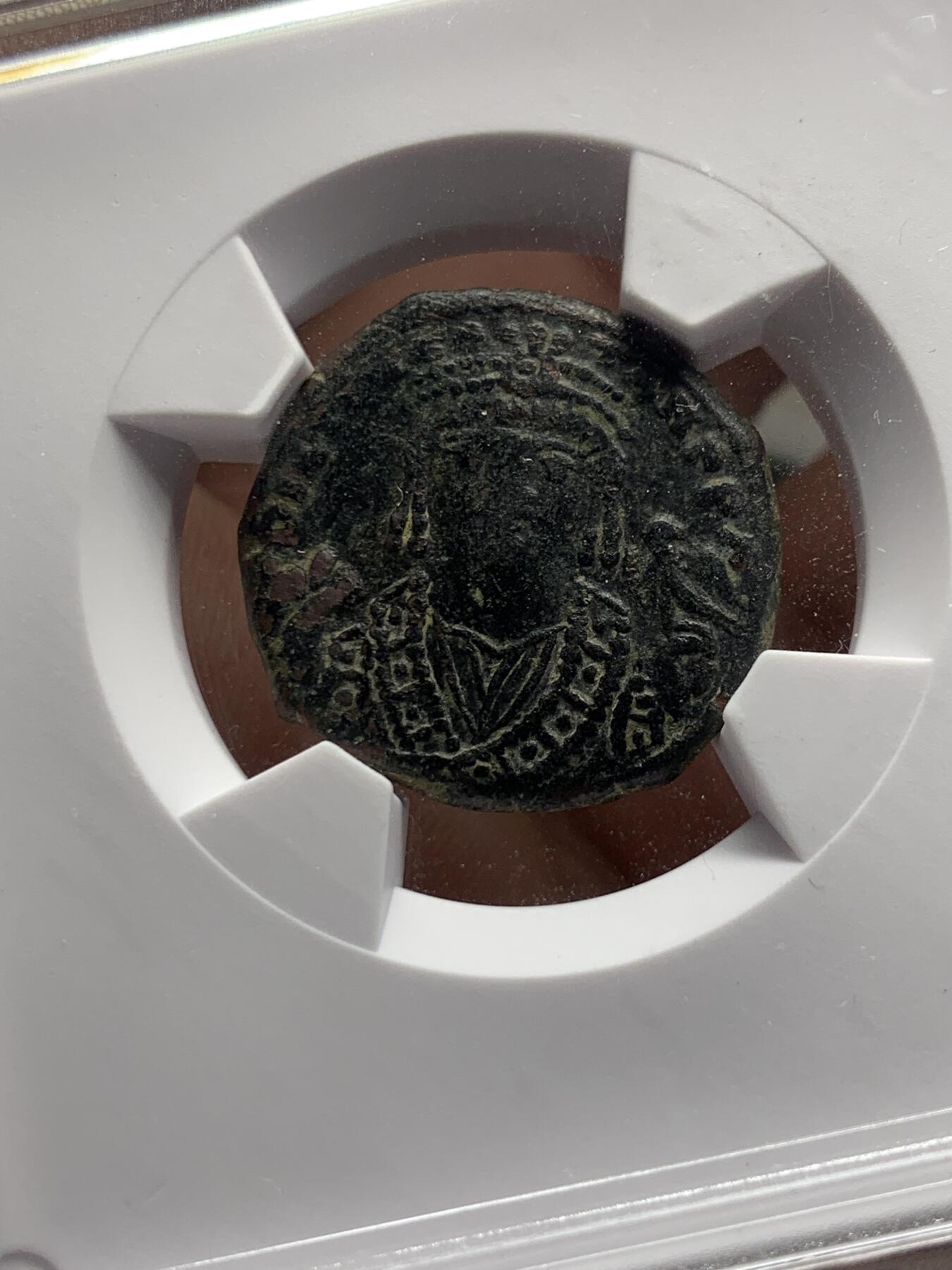 《竞宝斋》第289场- 周日，周一，周二 3场连拍 （全场包邮） 华夏评级 XF45 拜占庭帝国莫里斯提比略半富利铜币 开放盒子可供把玩