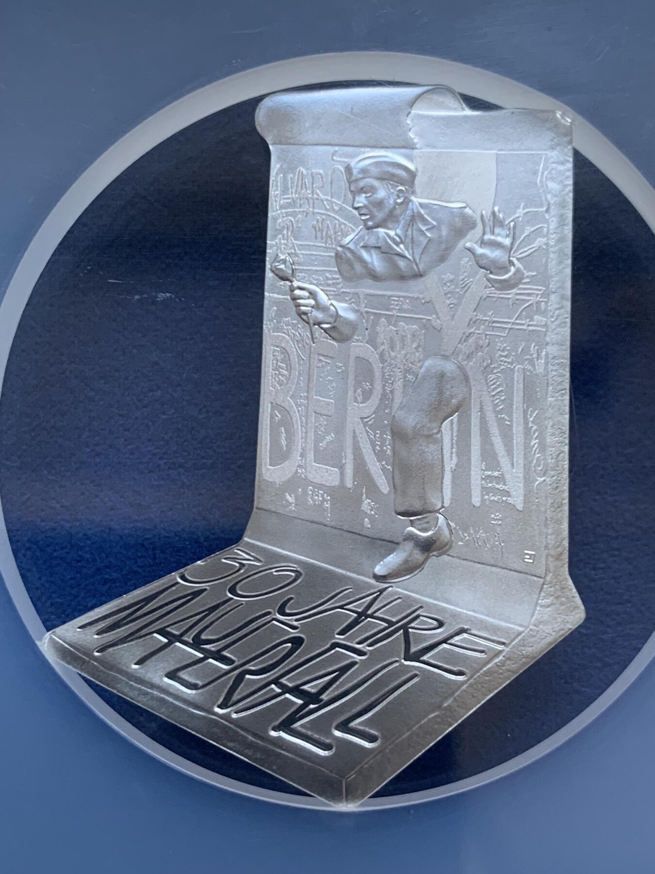 《竞宝斋》第289场- 周日，周一，周二 3场连拍 （全场包邮） NGC PF69UC 法国2019年柏林墙推倒30周年异形10欧精制银币 限量3000枚 2021年度克劳斯世界硬币大奖赛之年度最佳艺术币 盒证齐全 22.2g 900银 38mm