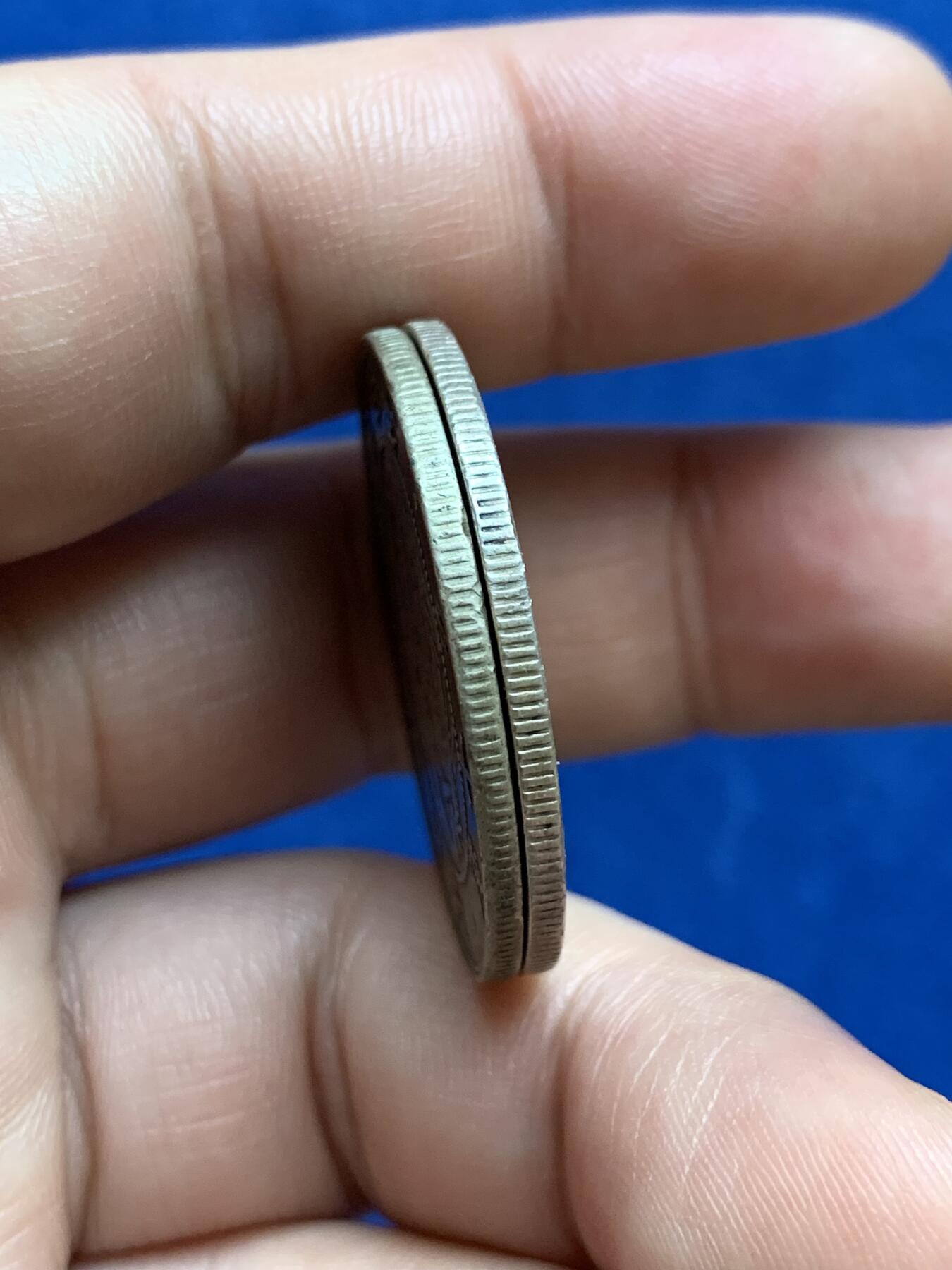 《竞宝斋》第289场- 周日，周一，周二 3场连拍 （全场包邮） 两枚一组 日本50钱龙洋 明治三年+明治四年