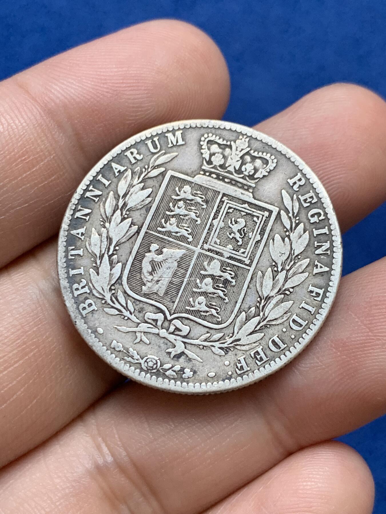 《竞宝斋》第289场- 周日，周一，周二 3场连拍 （全场包邮） 英国1875年维多利亚年轻头像半克朗银币