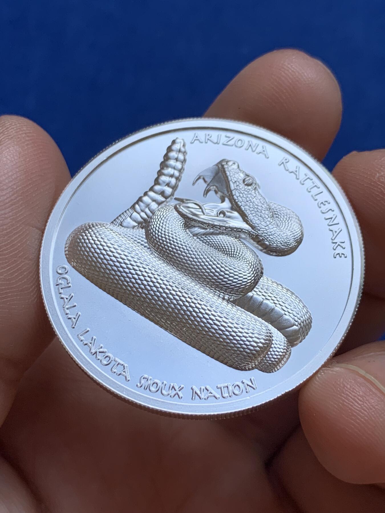 《竞宝斋》第289场- 周日，周一，周二 3场连拍 （全场包邮） 美国2022年发行的印第安酋长系列2“杰罗尼莫”1美元纪念银币 1盎司 超高浮雕工艺 限量2500枚 无塑料盒