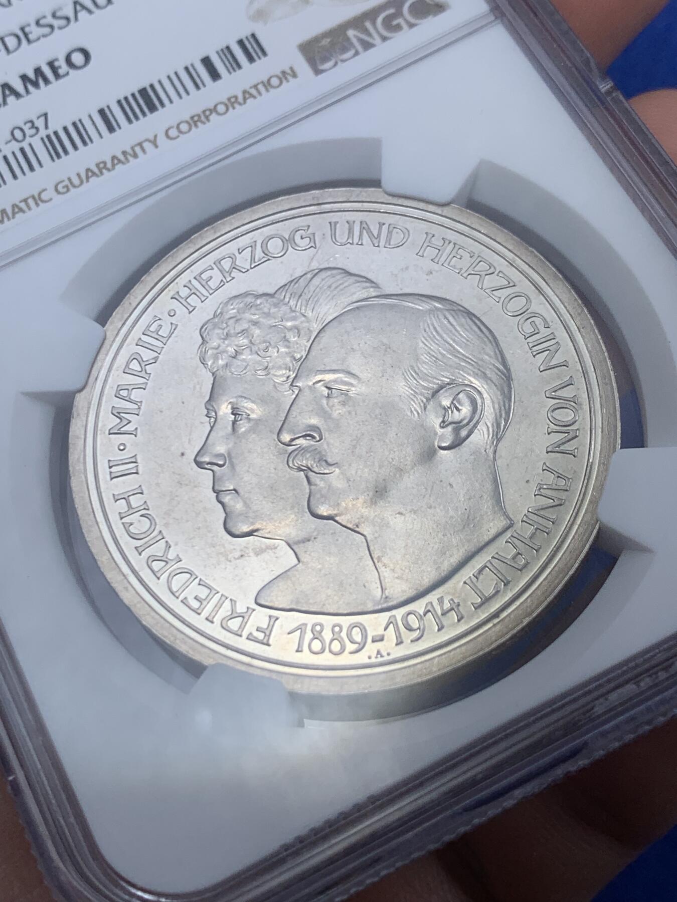 《竞宝斋》第289场- 周日，周一，周二 3场连拍 （全场包邮） PCGS PF61 CAMEO 德国1914年 安哈特德绍，结婚纪念5马克精制大银币 好状态 感觉低评了
