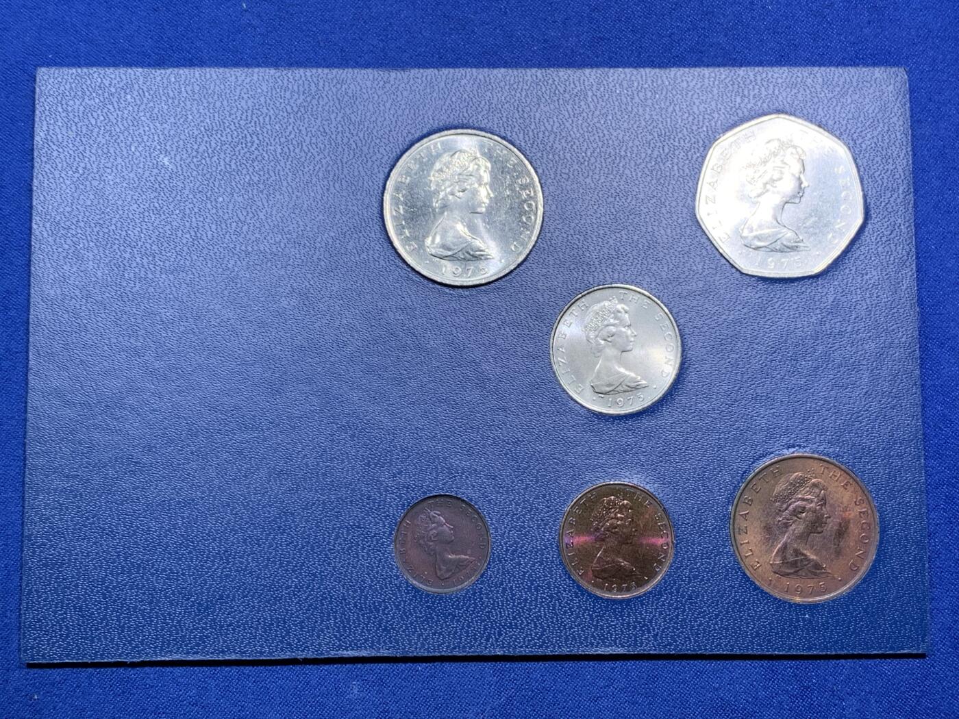 《竞宝斋》第290场- 周日，周一，周二 3场连拍 （全场包邮） 1975马恩岛6枚装套币 英联邦经典套币 unc品