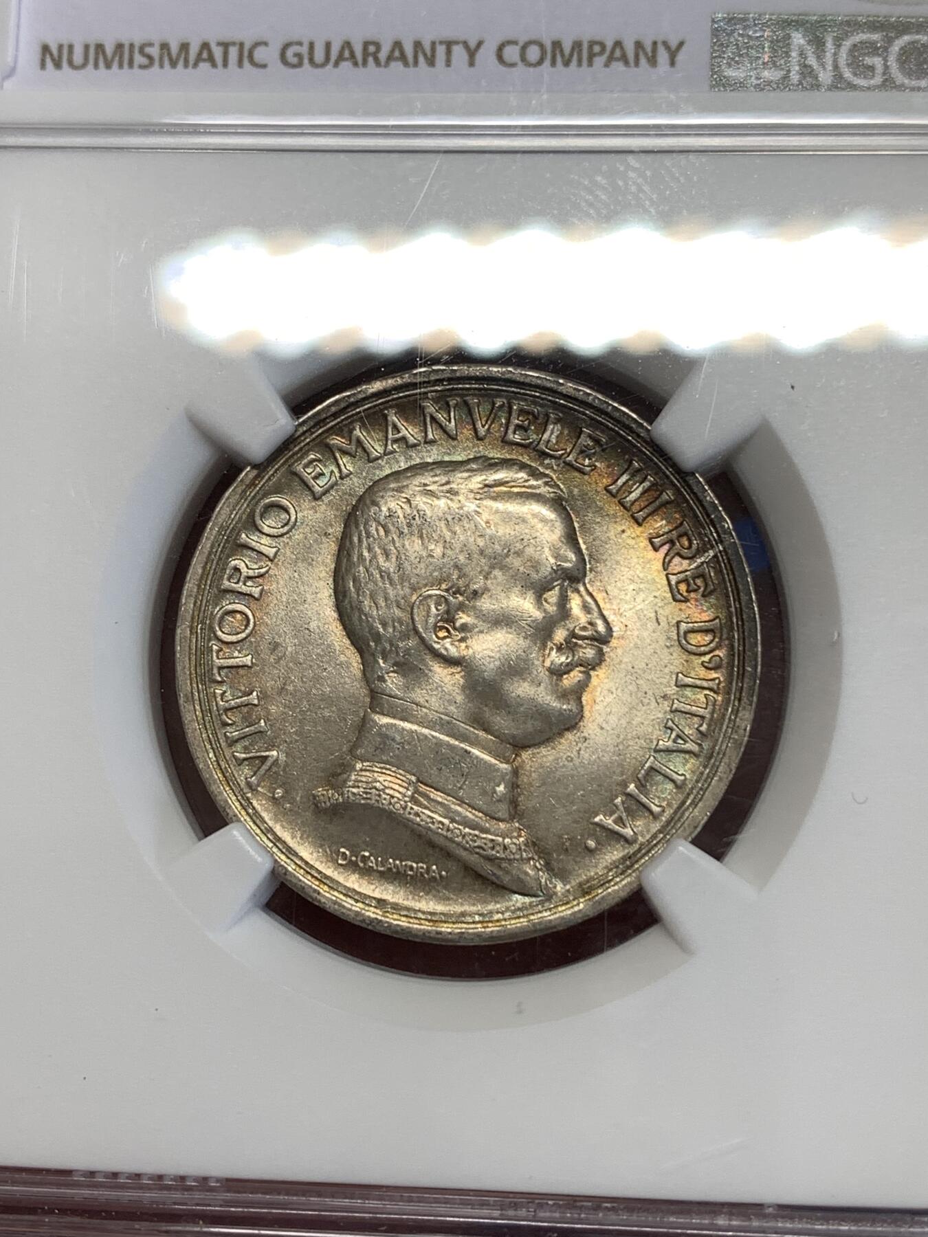 《竞宝斋》第290场- 周日，周一，周二 3场连拍 （全场包邮） NGC MS63 意大利 1914年 2里拉 马车银币 经典品种 漂亮的包浆