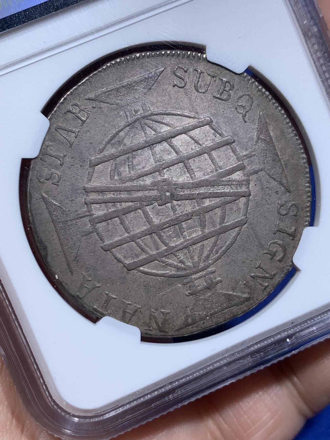 《竞宝斋》第290场- 周日，周一，周二 3场连拍 （全场包邮） NGC XF45 葡属巴西 1816R年960瑞斯银币，在西班牙双柱银币基础上压制而成，双面深邃，章型比币型币更贵，独年份