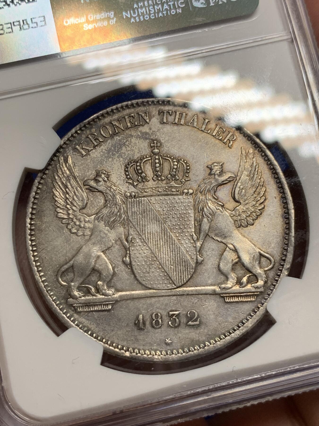 《竞宝斋》第290场- 周日，周一，周二 3场连拍 （全场包邮） NGC AU58 1832年德国巴登王冠大泰勒，后“点”版本 原味好细节 背面神兽羽毛高点俱在