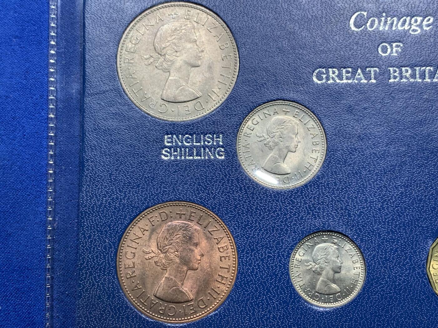 《竞宝斋》第290场- 周日，周一，周二 3场连拍 （全场包邮） 英国套币 伊丽莎白二世