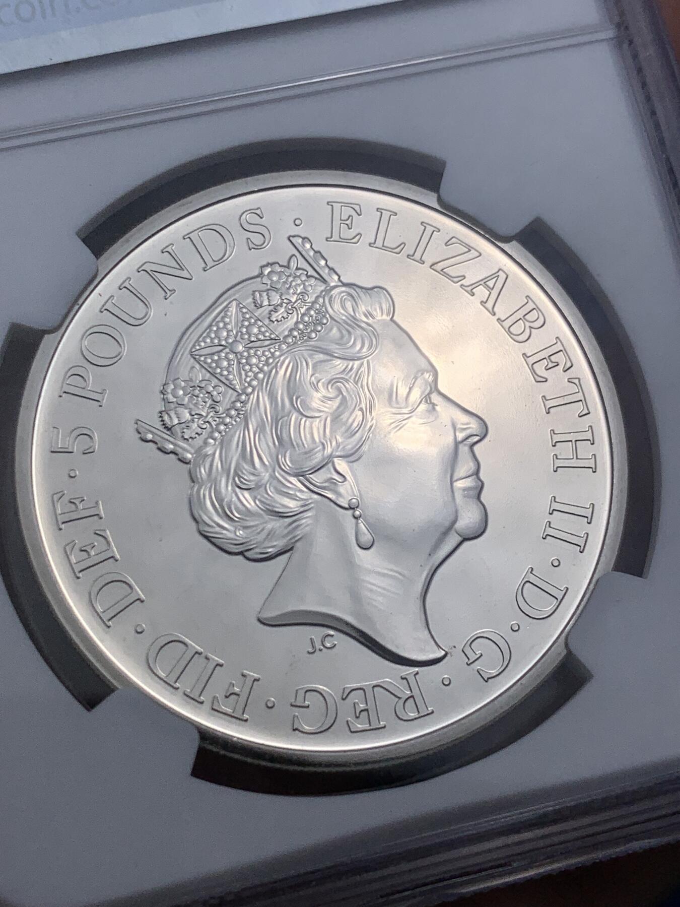 《竞宝斋》第290场- 周日，周一，周二 3场连拍 （全场包邮） NGC MS69DPL英国2022年虎年5英镑克朗币