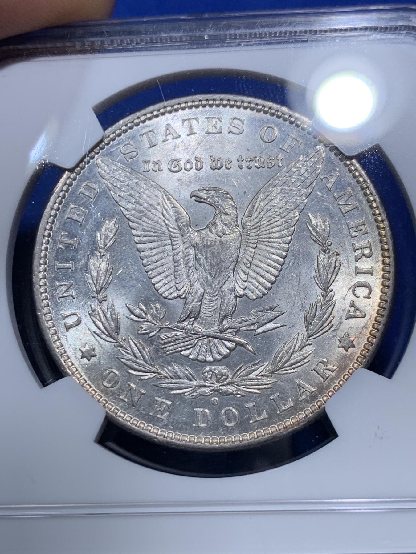 《竞宝斋》第290场- 周日，周一，周二 3场连拍 （全场包邮） NGC AU58 美国1880年O版爆彩摩根 非常漂亮的半月彩绒布包浆 小特年