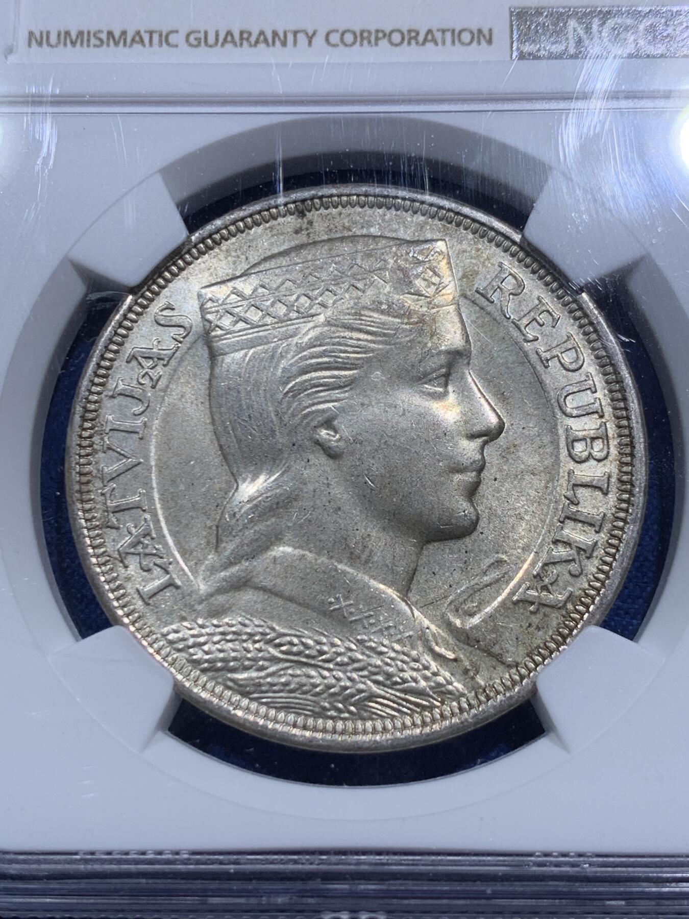 《竞宝斋》第290场- 周日，周一，周二 3场连拍 （全场包邮） NGC MS64 拉脱维亚1931年少女5里拉银币