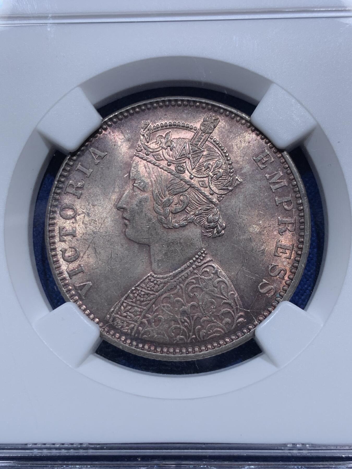 《竞宝斋》第290场- 周日，周一，周二 3场连拍 （全场包邮） NGC MS63 英属印度1901年B维多利亚1卢比银币 少见黄油彩